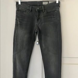 Skinny jeans